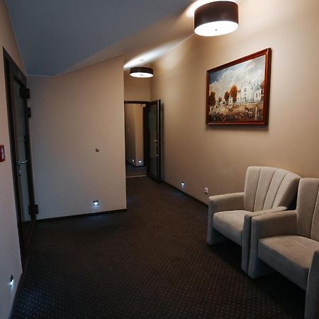 U Ojdanow Hotell Węgrów Exteriör bild